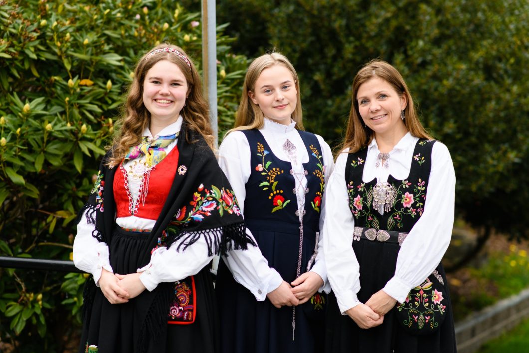 The Bunad - Norway’s Traditional Folk Costume - The Spur Trail